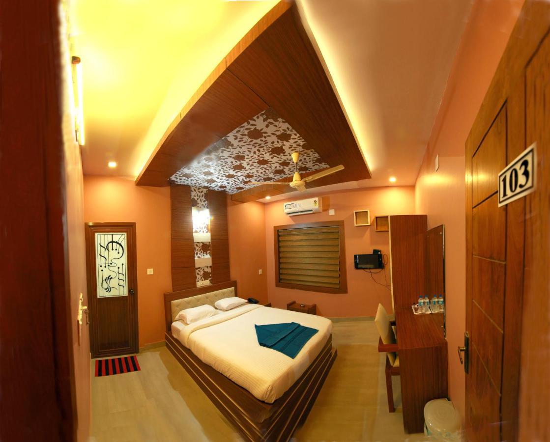 Gateway Airport Hotel Kannur Ngoại thất bức ảnh