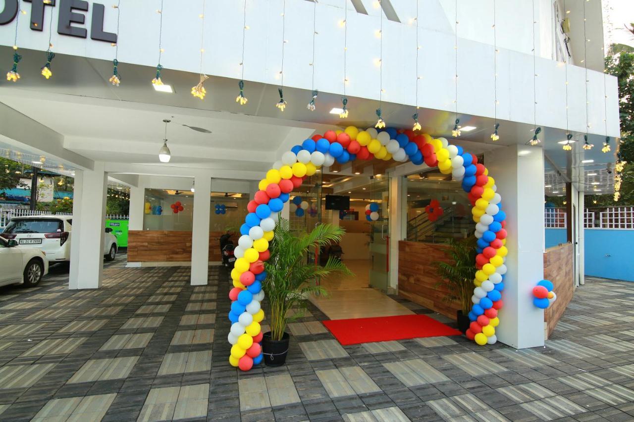 Gateway Airport Hotel Kannur Ngoại thất bức ảnh