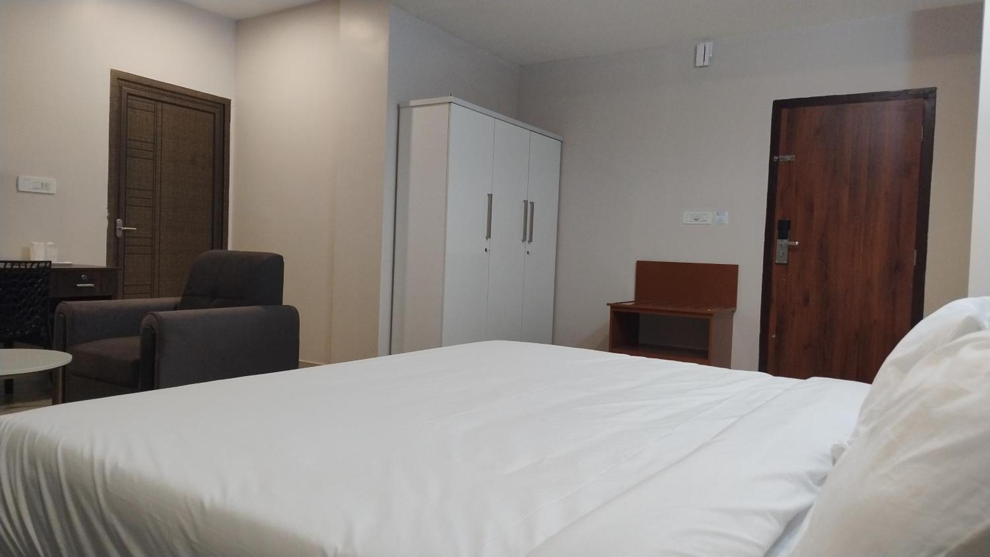 Gateway Airport Hotel Kannur Ngoại thất bức ảnh