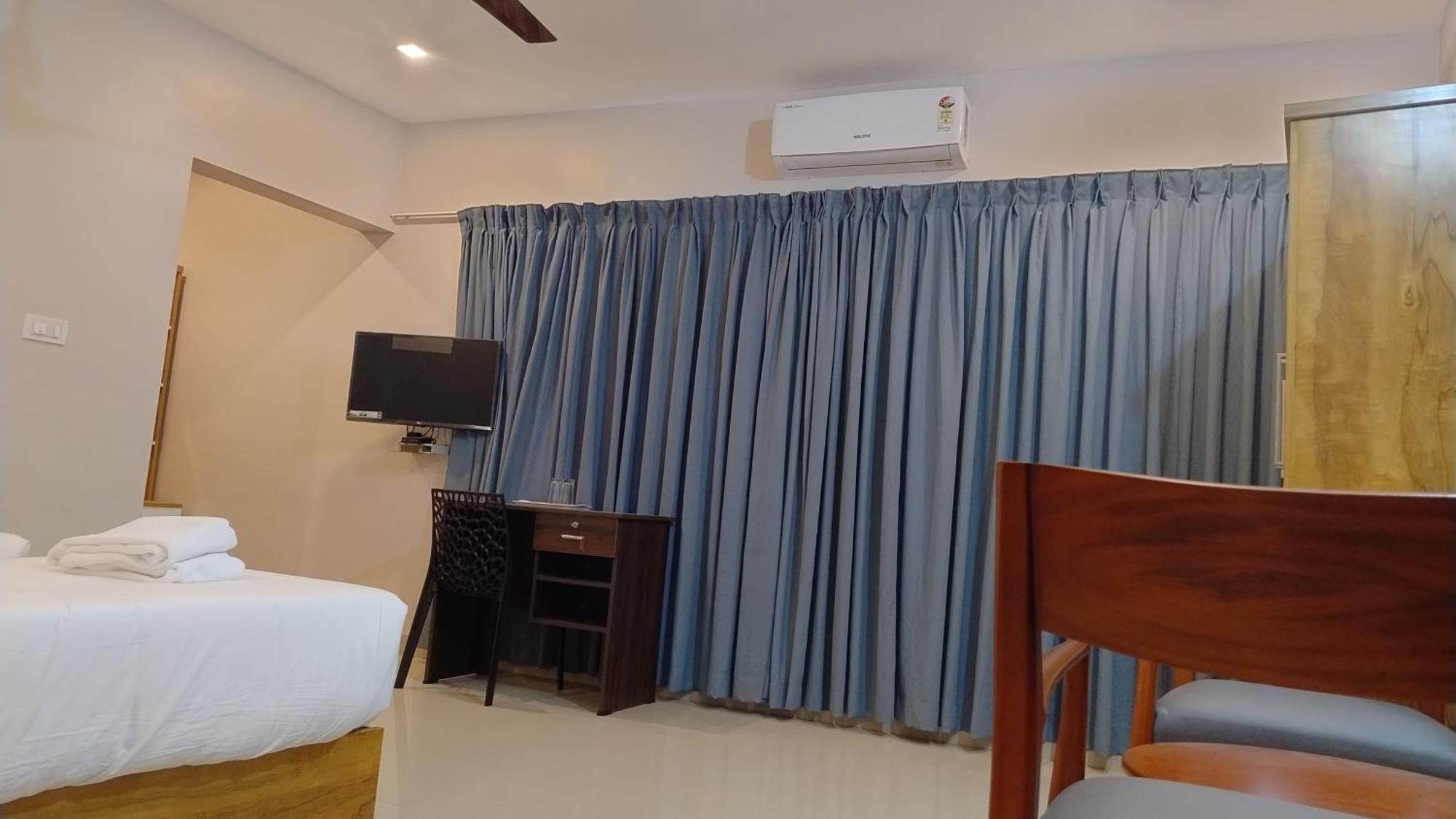 Gateway Airport Hotel Kannur Ngoại thất bức ảnh