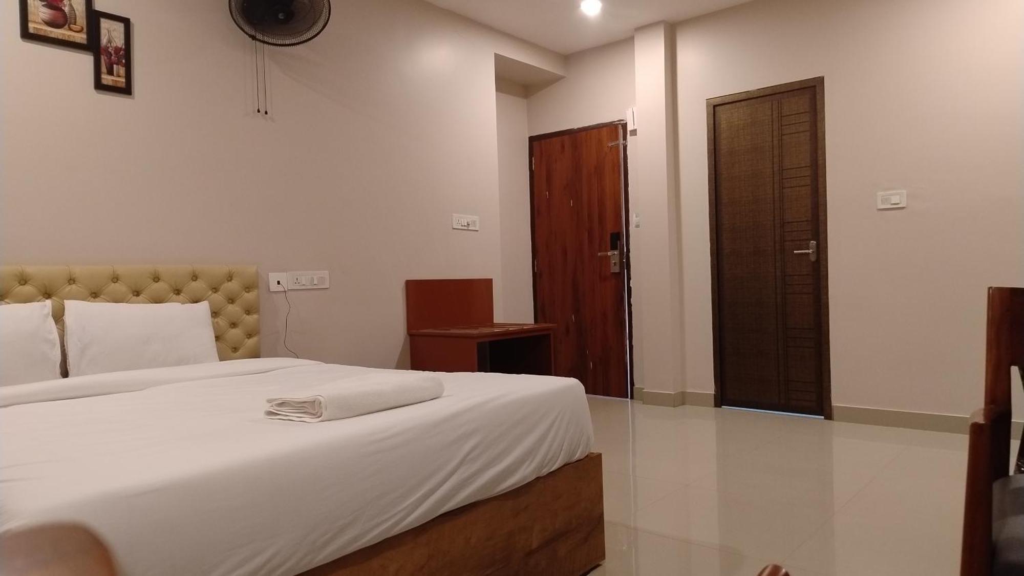 Gateway Airport Hotel Kannur Ngoại thất bức ảnh